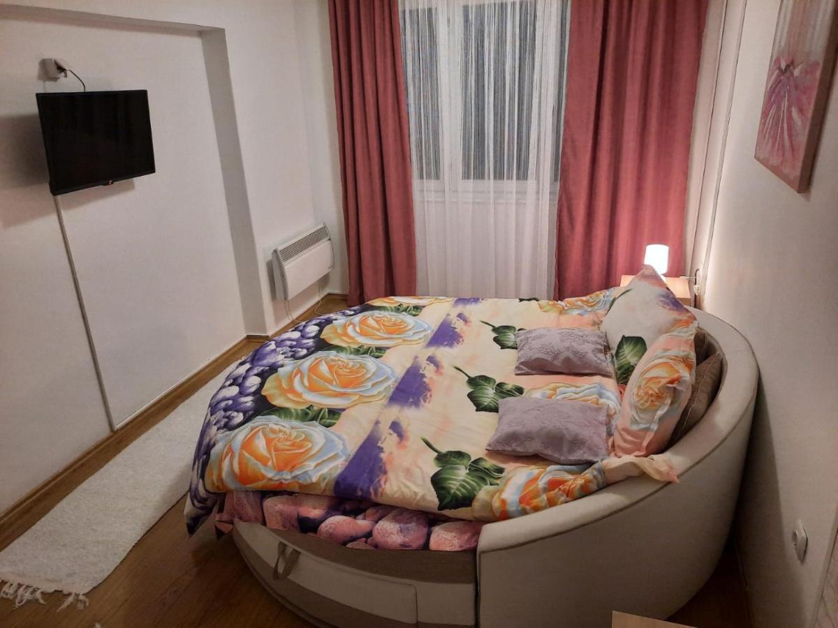 Apartman Rada 2 ビイェリナ エクステリア 写真