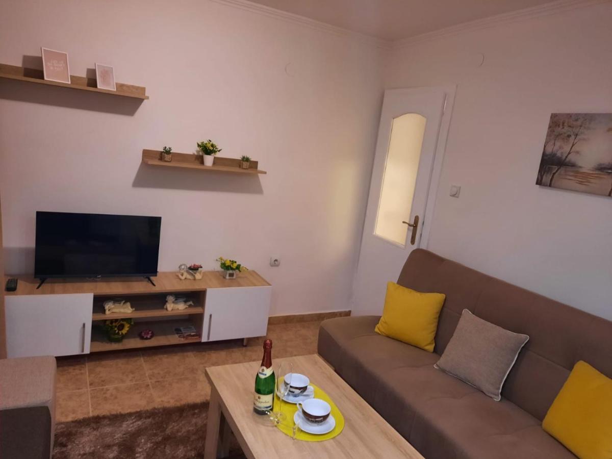 Apartman Rada 2 ビイェリナ エクステリア 写真